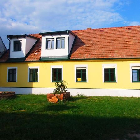 Gaestehaus Weinviertel - Niederoesterreich Siebenhirten Exteriér fotografie